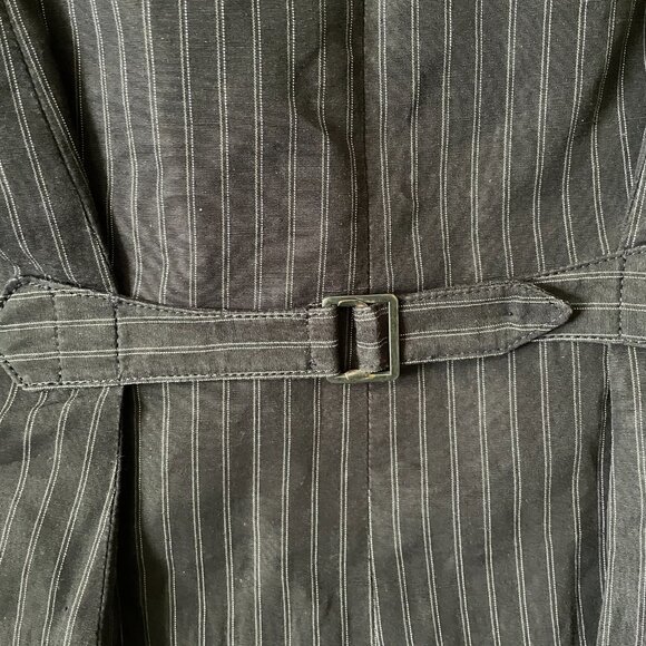 Tara Jarmon Navy Pinstripe Short Blazer-Size 36 (US 4) - Picture 8 of 9